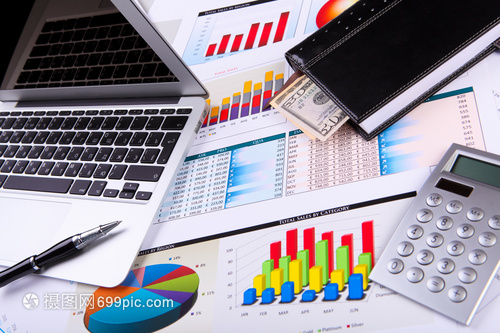 表格上的財務論文圖表